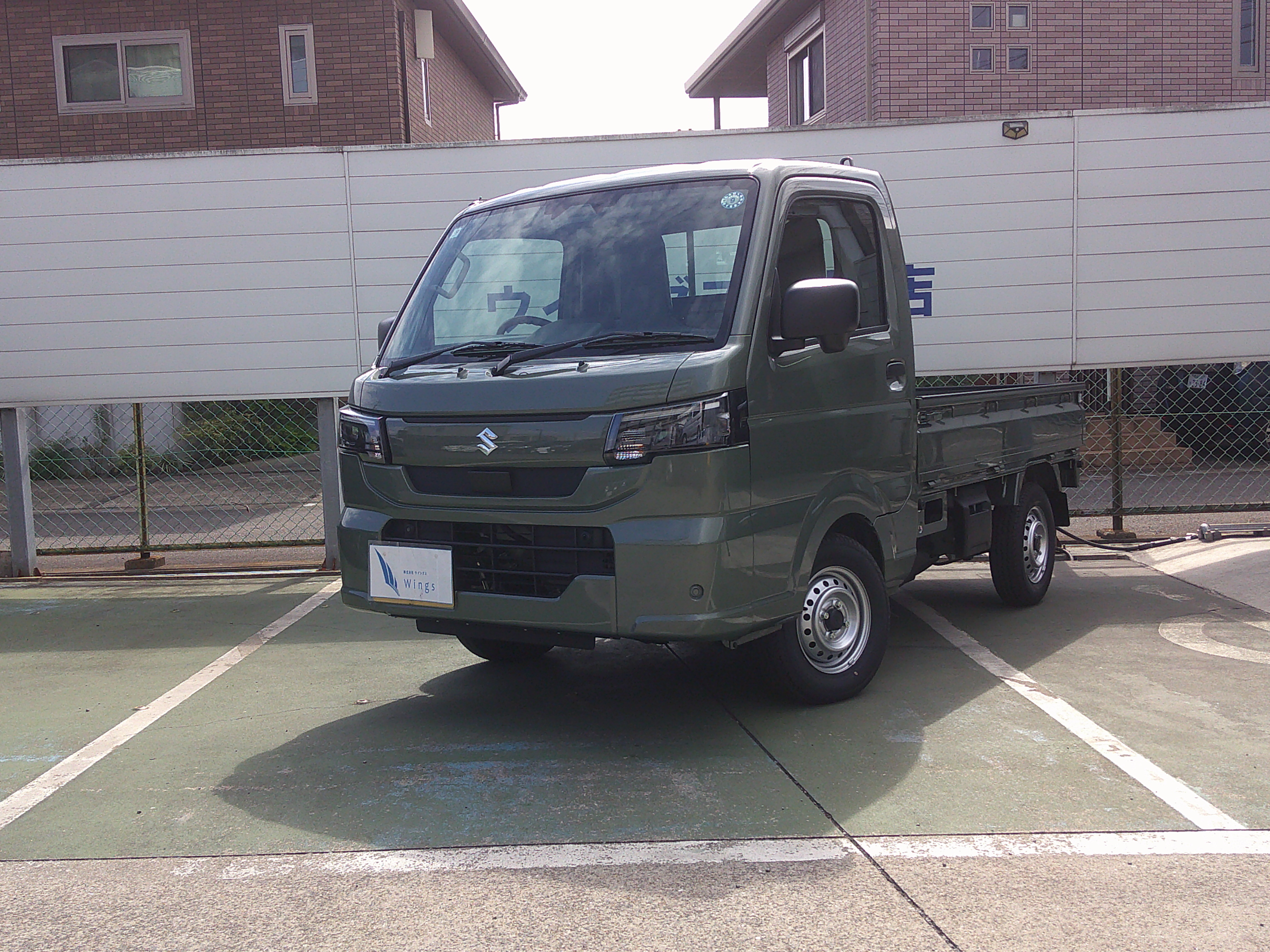 キャリィトラック　KC農繁・5MT　届出済み未使用車